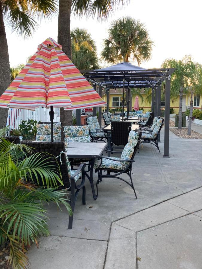 Bella Sirena Inn St. Pete Beach Eksteriør billede