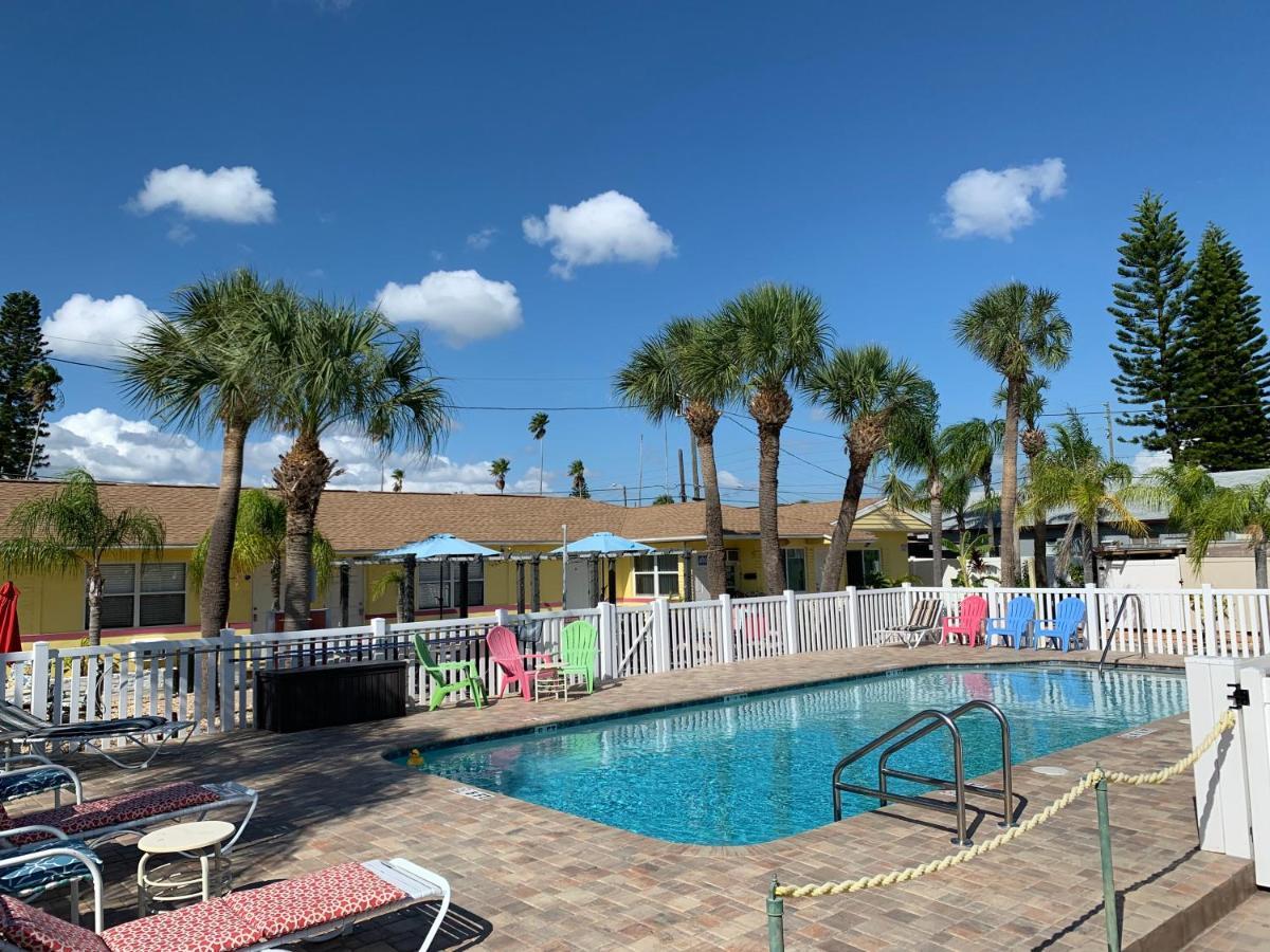 Bella Sirena Inn St. Pete Beach Eksteriør billede